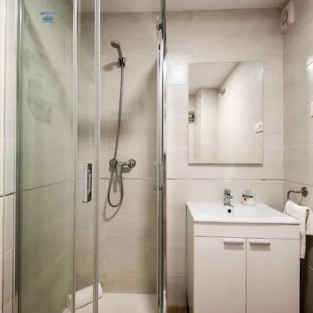 New Picasso Lagunillas Neighborhood Apartment