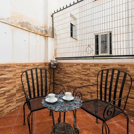 New Picasso Lagunillas Neighborhood Apartment