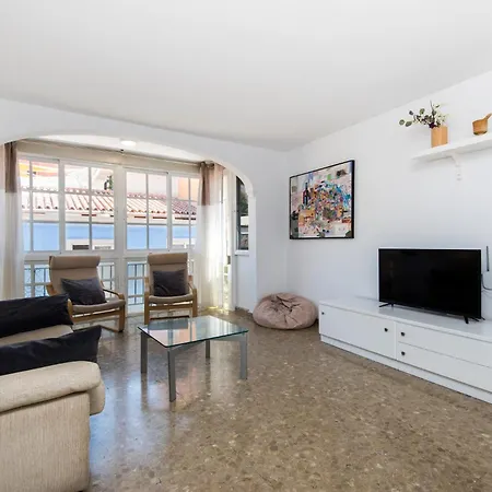 New Picasso Lagunillas Neighborhood Apartment